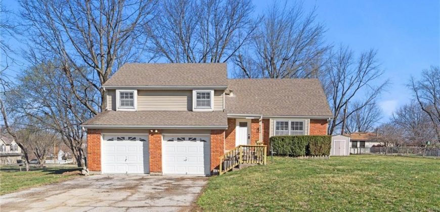 Homes for Sale in Kansas City, MO 64155 | 400 NE 112th Terrace