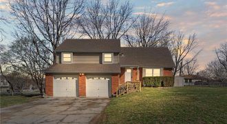 Homes for Sale in Kansas City, MO 64155 | 400 NE 112th Terrace