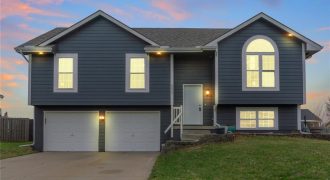 Homes for Sale in Excelsior Springs, MO 64024 | 2215  Madison Avenue