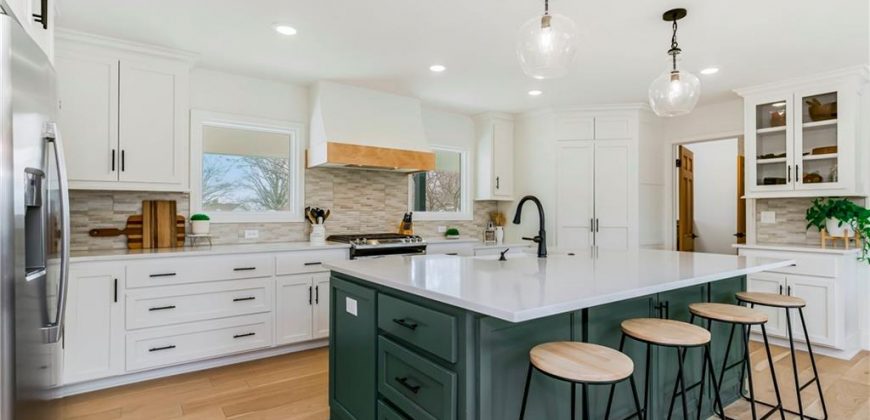 Homes for Sale in Liberty, MO 64068 | 900 N Morse Avenue