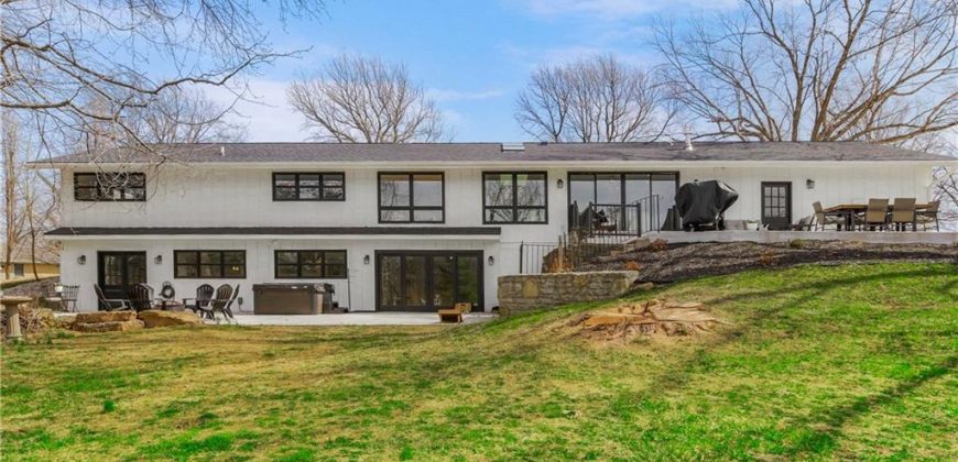 Homes for Sale in Liberty, MO 64068 | 900 N Morse Avenue