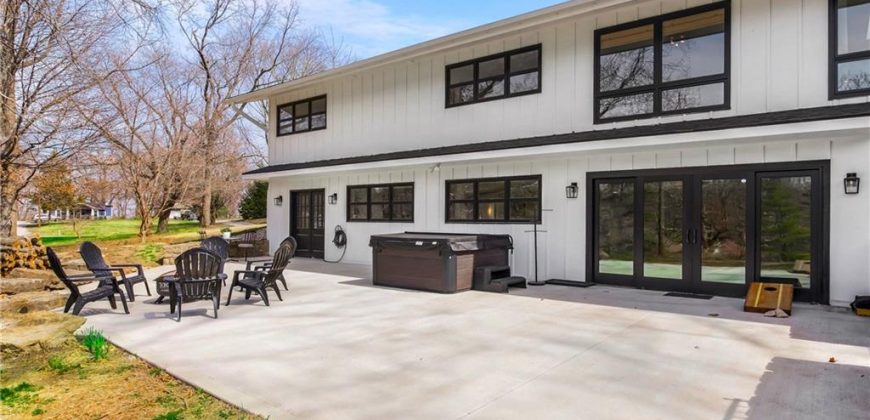 Homes for Sale in Liberty, MO 64068 | 900 N Morse Avenue