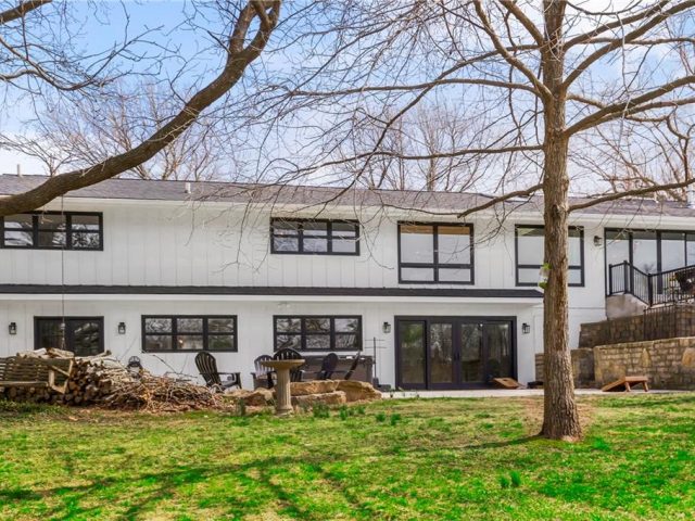 Homes for Sale in Liberty, MO 64068 | 900 N Morse Avenue