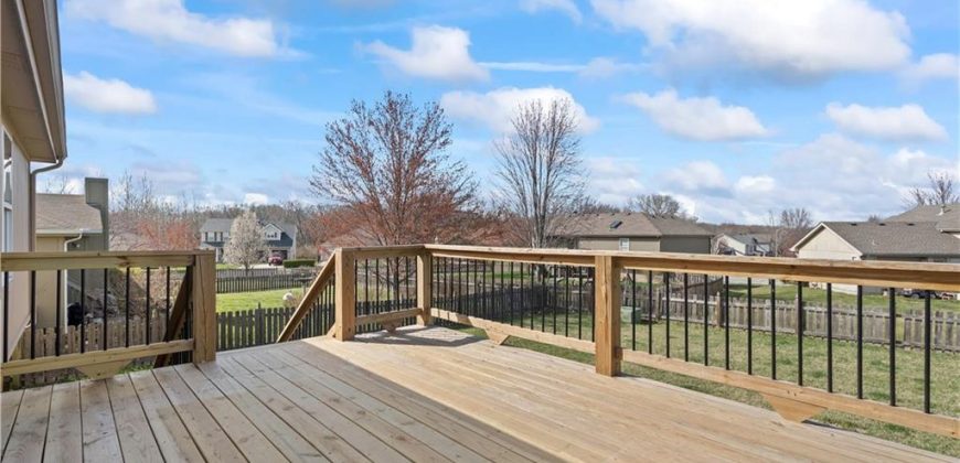 Homes for Sale in Kansas City, MO 64155 | 812 NE 116th Terrace