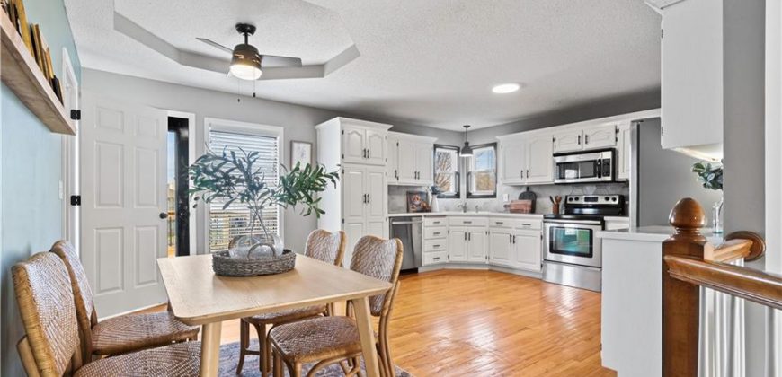 Homes for Sale in Kansas City, MO 64155 | 812 NE 116th Terrace