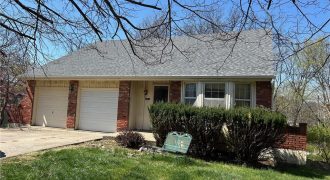 Homes for Sale in Kansas City, MO 64151 | 7412 N Strathbury Avenue