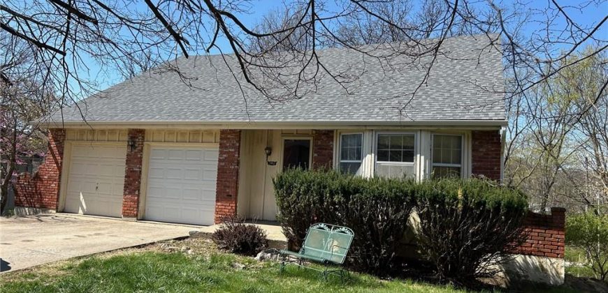 Homes for Sale in Kansas City, MO 64151 | 7412 N Strathbury Avenue
