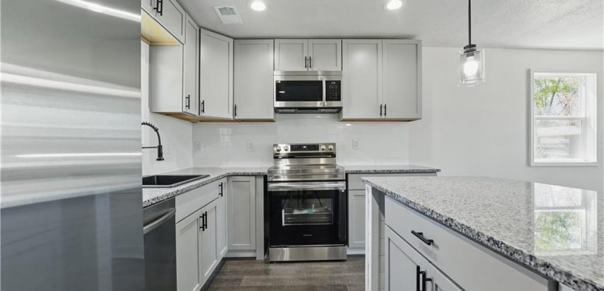 Homes for Sale in Excelsior Springs, MO 64024 | 311  May Street