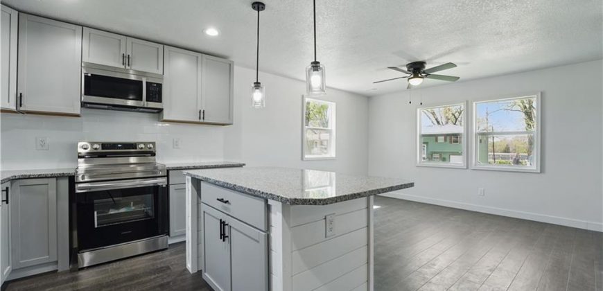 Homes for Sale in Excelsior Springs, MO 64024 | 311  May Street