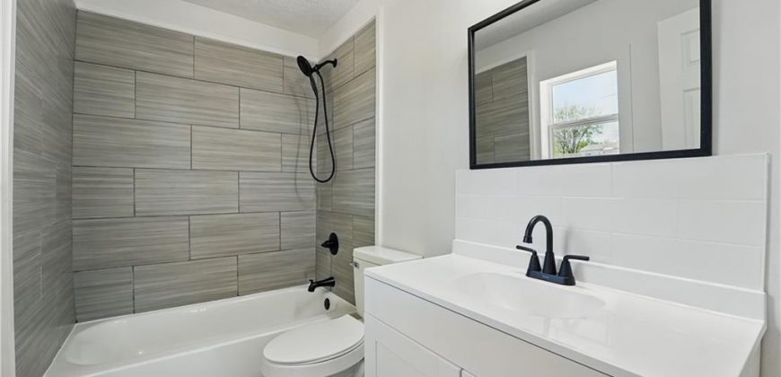 Homes for Sale in Excelsior Springs, MO 64024 | 311  May Street