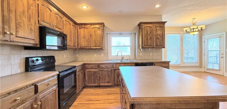 Homes for Sale in Kansas City, MO 64157 | 10009 N Maywood Avenue