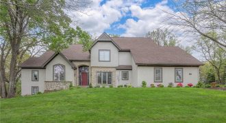 Homes for Sale in Kansas City, MO 64116 | 4411 N Mulberry Drive