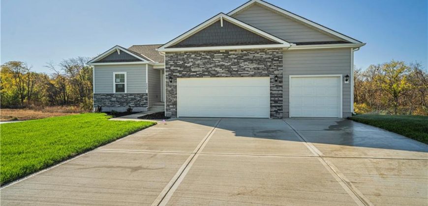 Homes for Sale in Liberty, MO 64068 | 612  Marie Court