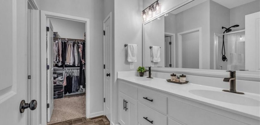 Homes for Sale in Parkville, MO 64152 | 16123  Giorgia Street