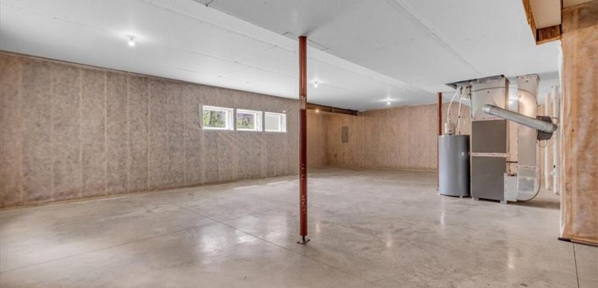 Homes for Sale in Parkville, MO 64152 | 16123  Giorgia Street