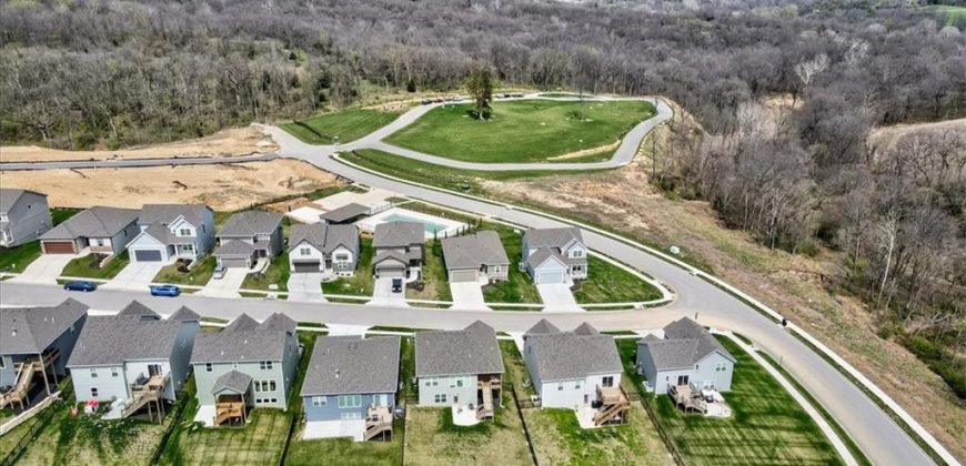 Homes for Sale in Parkville, MO 64152 | 16123  Giorgia Street