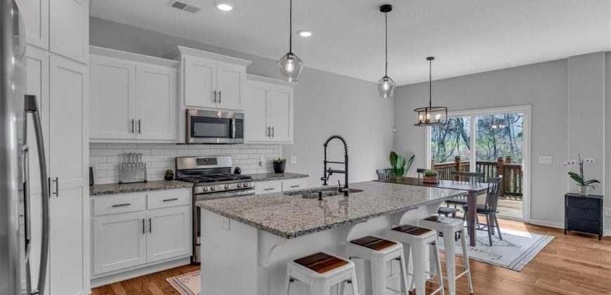 Homes for Sale in Parkville, MO 64152 | 16123  Giorgia Street