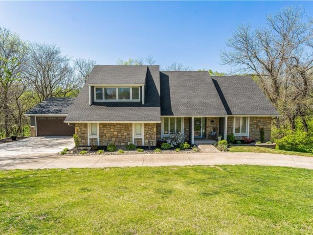 Homes for Sale in Kansas City, MO 64152 | 6214 NW Kimberly Downs Street