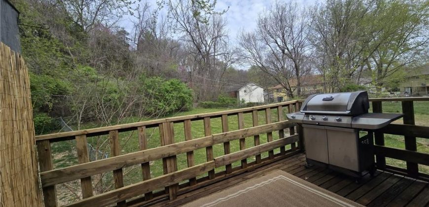 Homes for Sale in Parkville, MO 64152 | 5824 NW Walnut Court