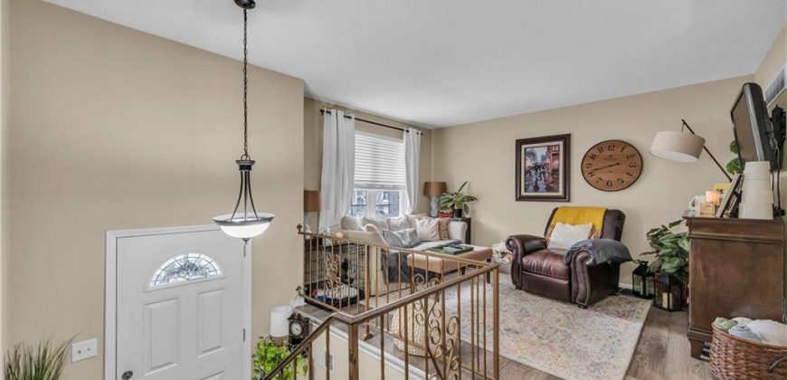 Homes for Sale in Parkville, MO 64152 | 5824 NW Walnut Court