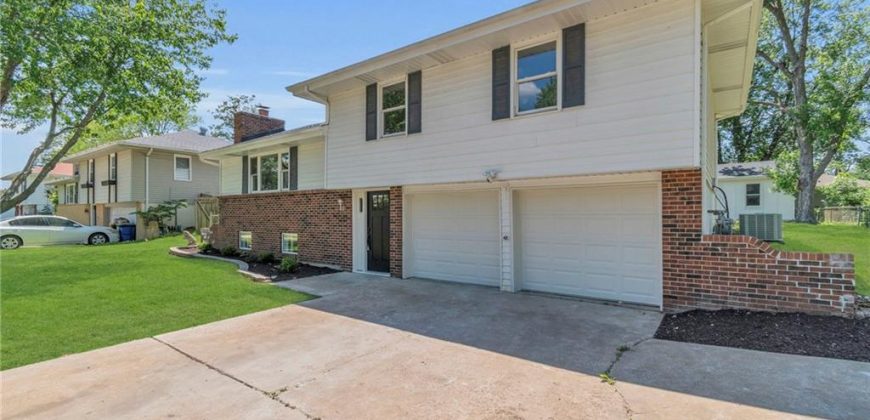 Homes for Sale in Kansas City, MO 64119 | 5820 N Colorado Avenue