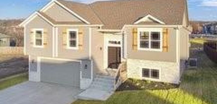 Homes for Sale in Smithville, MO 64089 | 18408  Rock Creek Drive