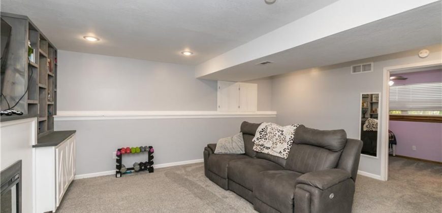 Homes for Sale in Kearney, MO 64060 | 906 W 7TH Avenue