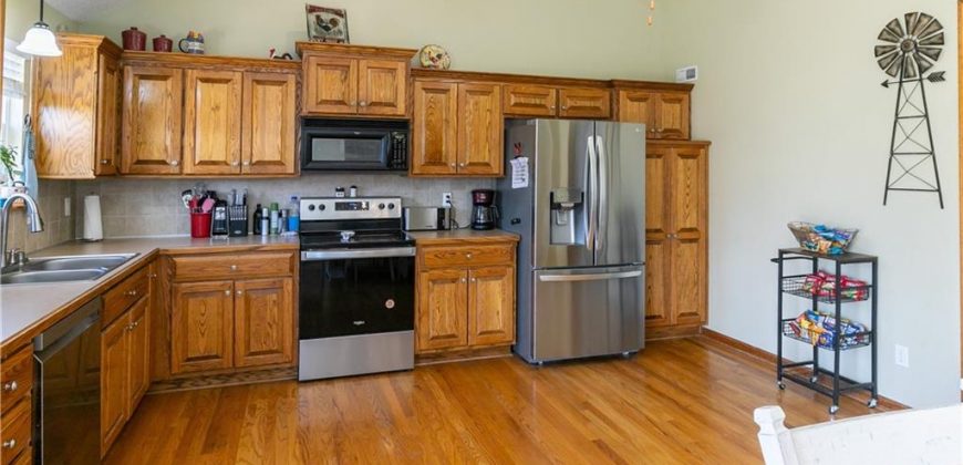 Homes for Sale in Kearney, MO 64060 | 906 W 7TH Avenue