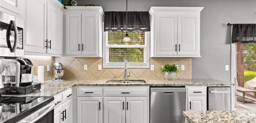 Homes for Sale in Kansas City, MO 64157 | 9820 N Donnelly Avenue