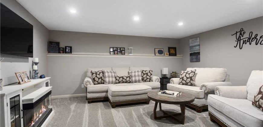 Homes for Sale in Kansas City, MO 64157 | 10904 N Manchester Avenue