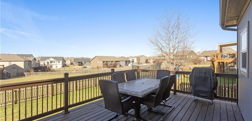 Homes for Sale in Kansas City, MO 64157 | 10904 N Manchester Avenue