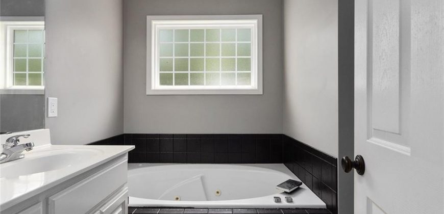 Homes for Sale in Platte City, MO 64079 | 13435  Sycamore Drive