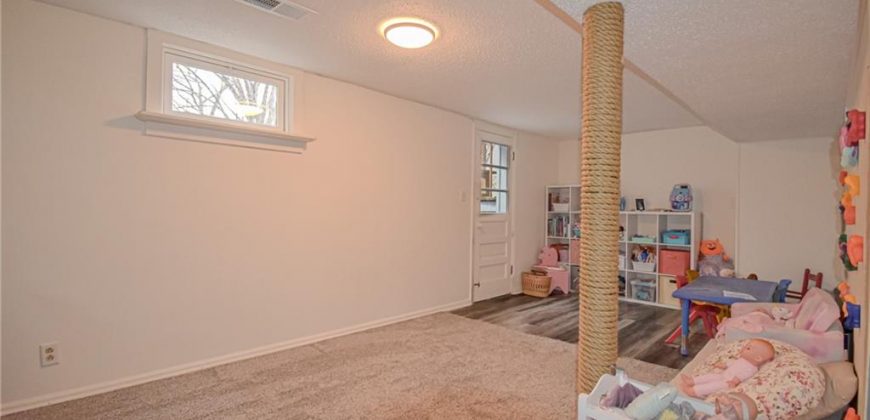 Homes for Sale in Liberty, MO 64068 | 1485  Hemlock Drive