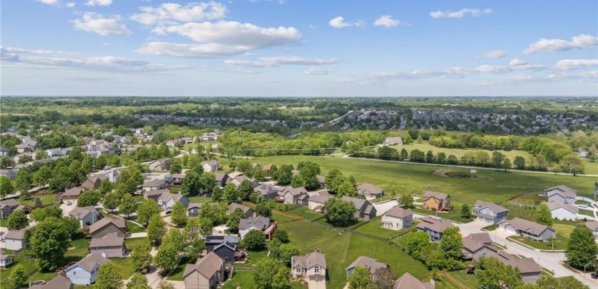 Homes for Sale in Kansas City, MO 64157 | 11004 N Kentucky Place