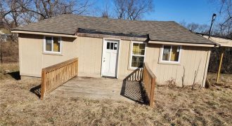 Homes for Sale in Kansas City, MO 64117 | 3933 N Lister Avenue