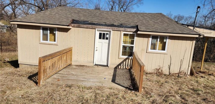 Homes for Sale in Kansas City, MO 64117 | 3933 N Lister Avenue