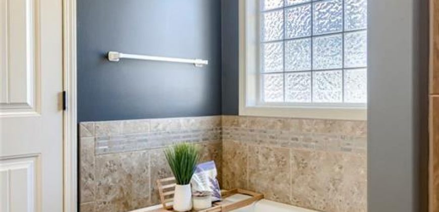 Homes for Sale in Kansas City, MO 64154 | 3901 NW 95th Terrace