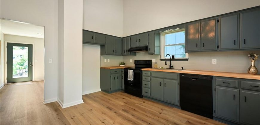 Homes for Sale in Kansas City, MO 64117 | 4311 N Bellaire Avenue