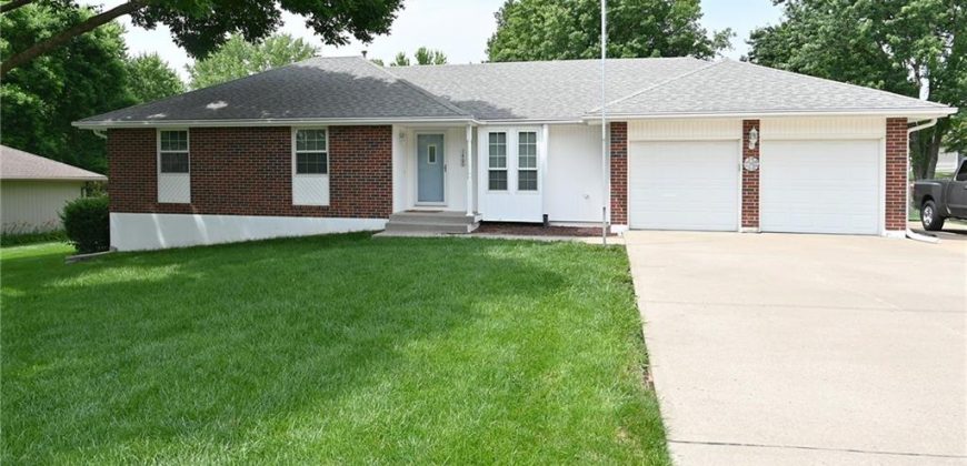 Homes for Sale in Kansas City, MO 64155 | 1400 NE 112th Terrace