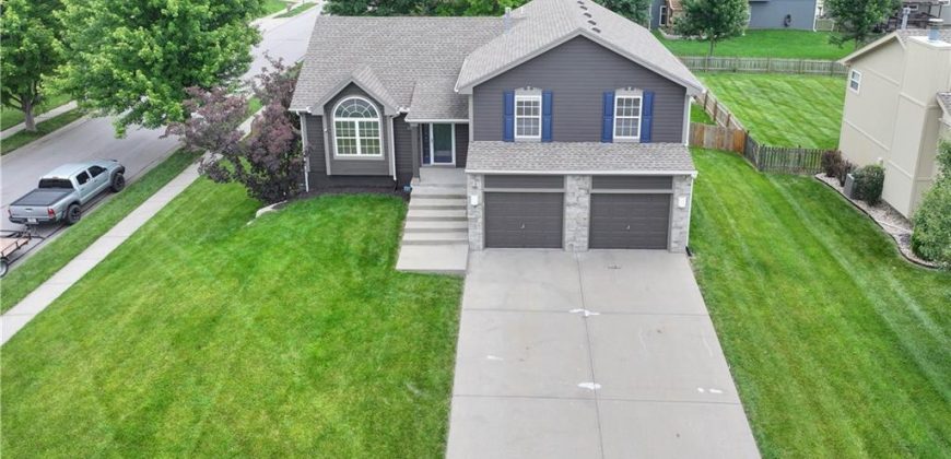 Homes for Sale in Kansas City, MO 64157 | 8111 NE 111th Terrace