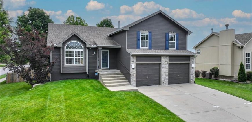 Homes for Sale in Kansas City, MO 64157 | 8111 NE 111th Terrace