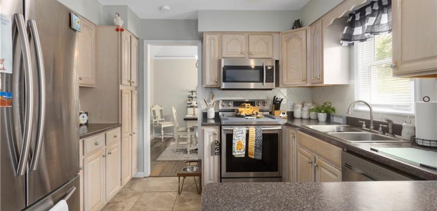 Homes for Sale in Gladstone, MO 64119 | 3503 NE 61st Terrace