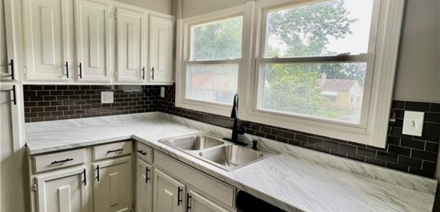 Homes for Sale in Kansas City, MO 64116 | 1229 NE 43rd Terrace