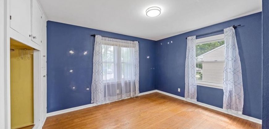 Homes for Sale in Gladstone, MO 64118 | 2504 NE 60th Street