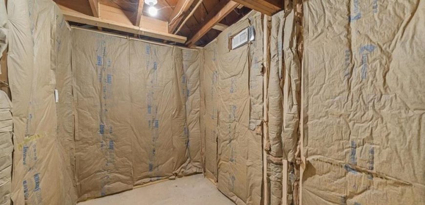 Homes for Sale in Gladstone, MO 64118 | 2504 NE 60th Street