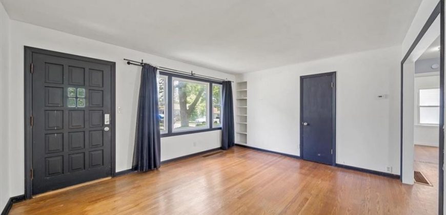 Homes for Sale in Gladstone, MO 64118 | 2504 NE 60th Street