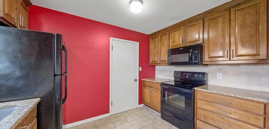 Homes for Sale in Gladstone, MO 64118 | 2504 NE 60th Street