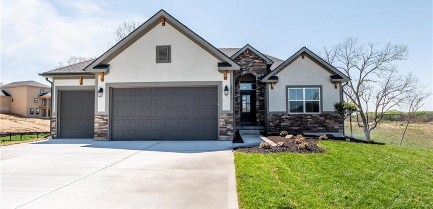 Homes for Sale in Platte City, MO 64079 | 12470 NW Appaloosa Street