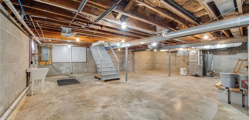 Homes for Sale in Kansas City, MO 64119 | 5508 N Spruce Avenue