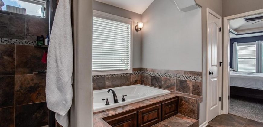 Homes for Sale in Kansas City, MO 64155 | 1319 NE 107th Terrace